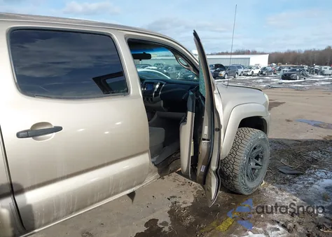 2007 Toyota Tacoma Base V6 z USA, uszkodzony, nr VIN 3TMLU42N47M013228